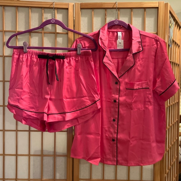 stars above Other - NWT Stars Above Medium Silky Satin Short Sleeve & Shorts & Mask 3 PJ Set